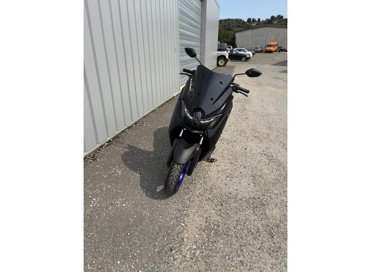 YAMAHA NMAX 125