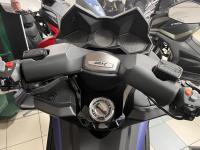 KYMCO AK 550