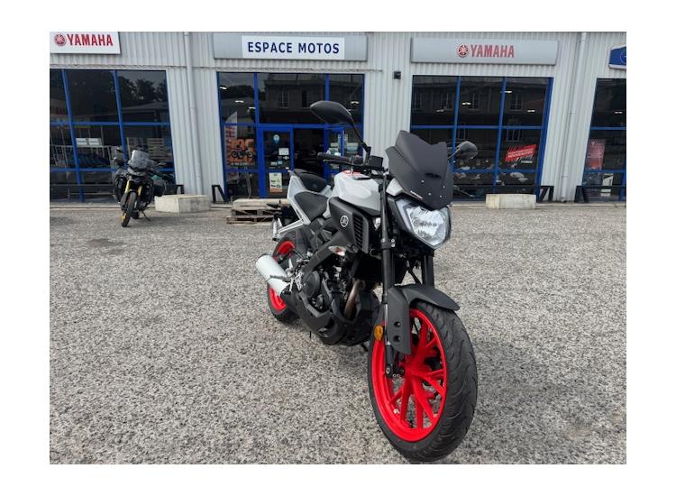 YAMAHA MT-125 ABS