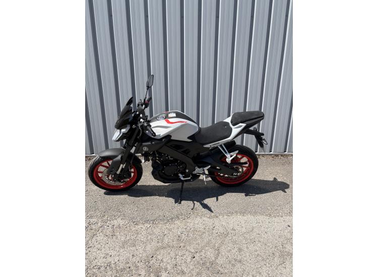 YAMAHA MT-125 ABS