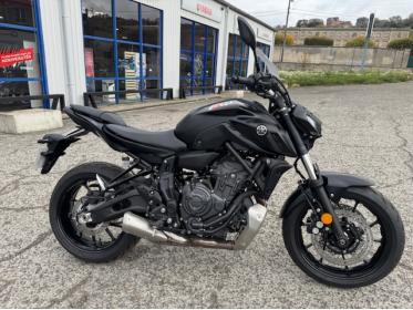 YAMAHA MT-07