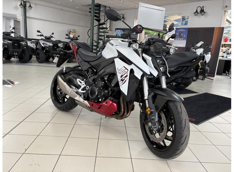 SUZUKI GSX-S 950 A2