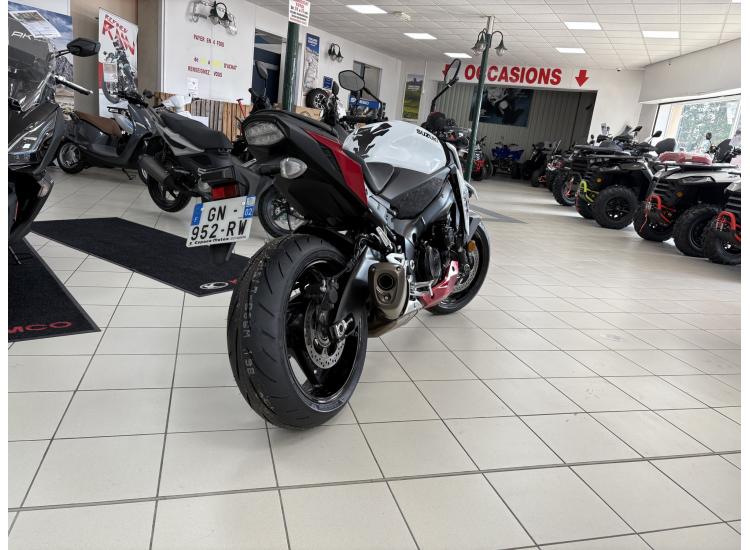 SUZUKI GSX-S 950 A2