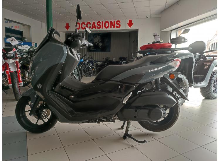 YAMAHA NMAX 125
