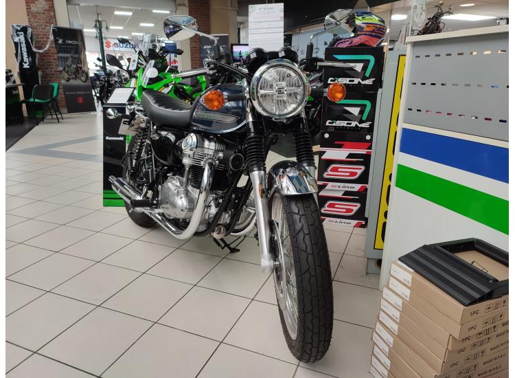 KAWASAKI W 800