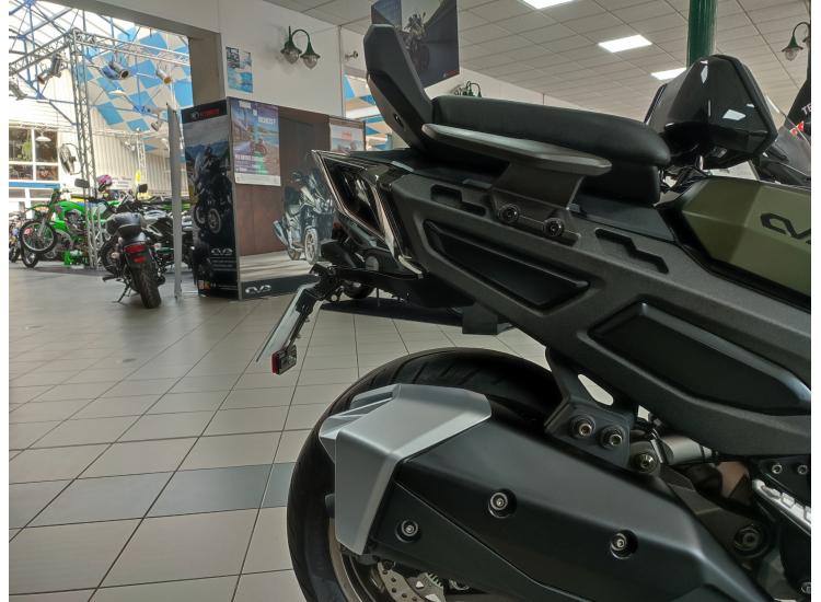 KYMCO CV3 550