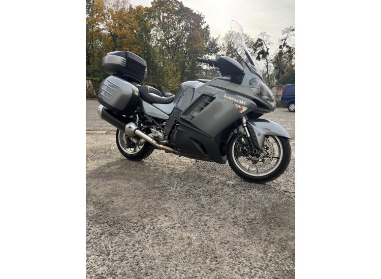 KAWASAKI GTR 1400