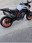 KTM 890 DUKE R