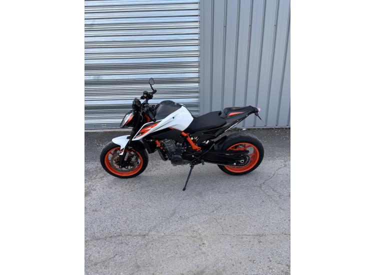 KTM 890 DUKE R