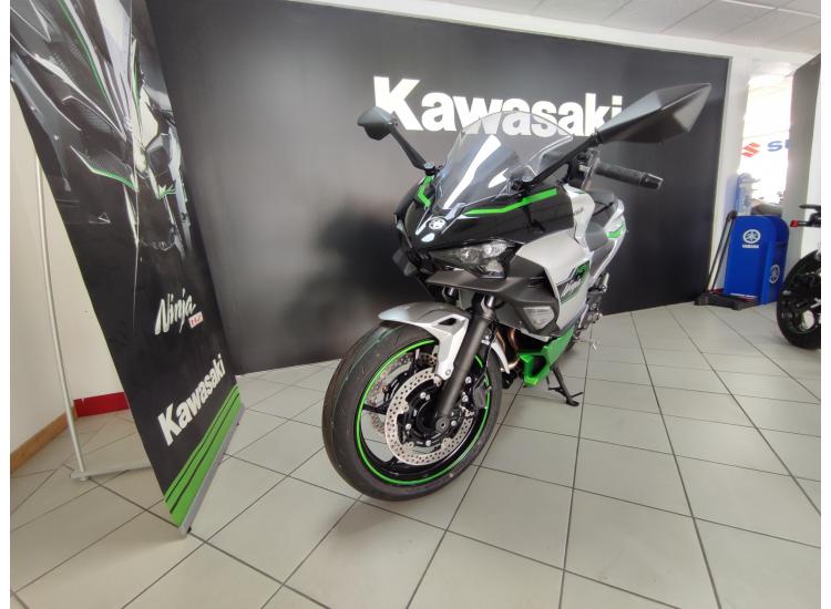 KAWASAKI Ninja 7 Hybrid 0km